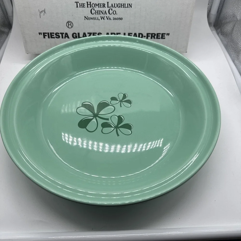 FIESTA SEA MIST GR LARGE PIE BAKER Shamrock w/Box SHIPS FREE